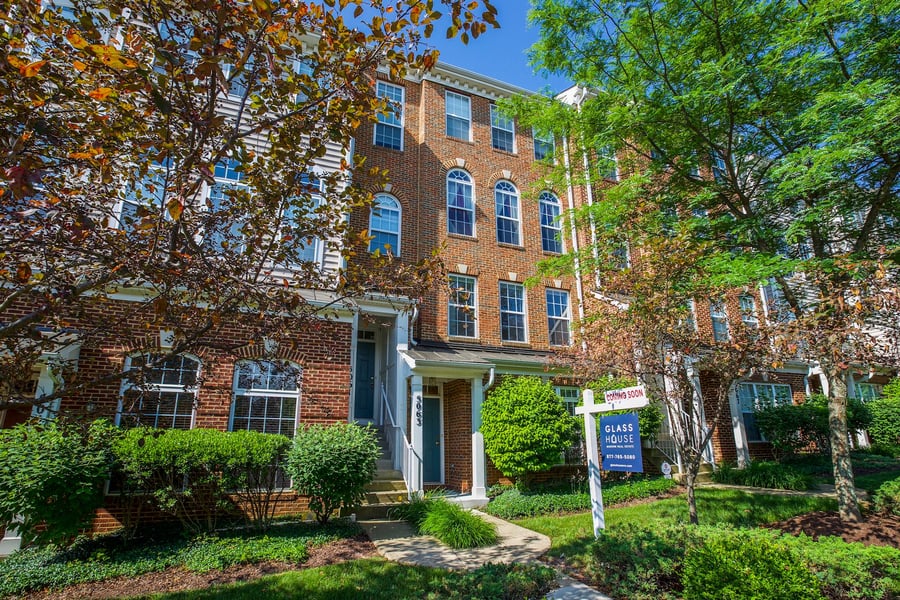 NEW LISTING 2 BD 2 story Condo in Woodbridge, VA
